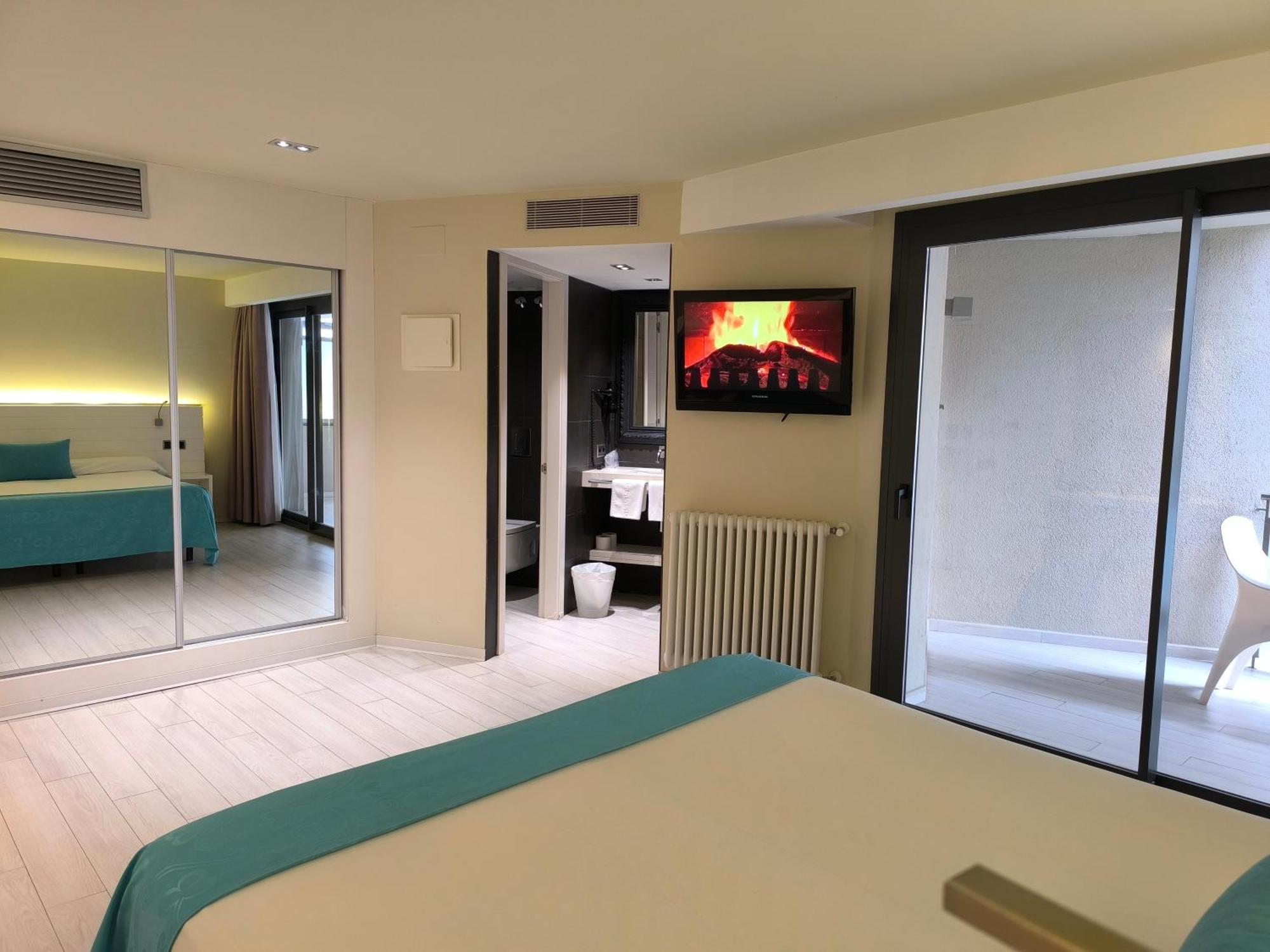 Hotel Spa La Terrassa プラヤ・デアロ エクステリア 写真